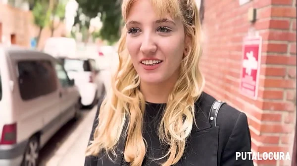 Argentinita cachonda pillada: Torbe se la coge en plena calle