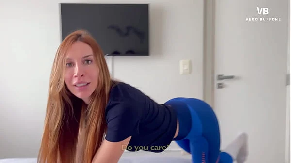 Milf argentina folla a su hijastro con un culo enorme y lo monta toda.